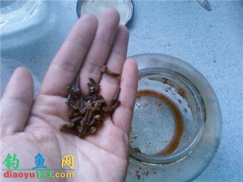 专攻中药鲤鱼玉米粒(自制大视频)_钓鱼人必看酒香皮包手缝图片